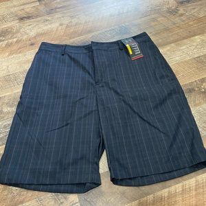 Under Armour Golf Shorts. Size 36. NWT.